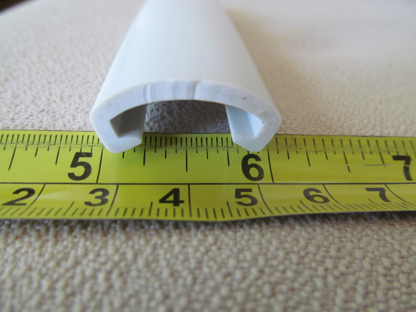 Sample 1″ Wide White RV Boat Camper Vinyl Trim Molding Flexible Screw Cover – Image 2