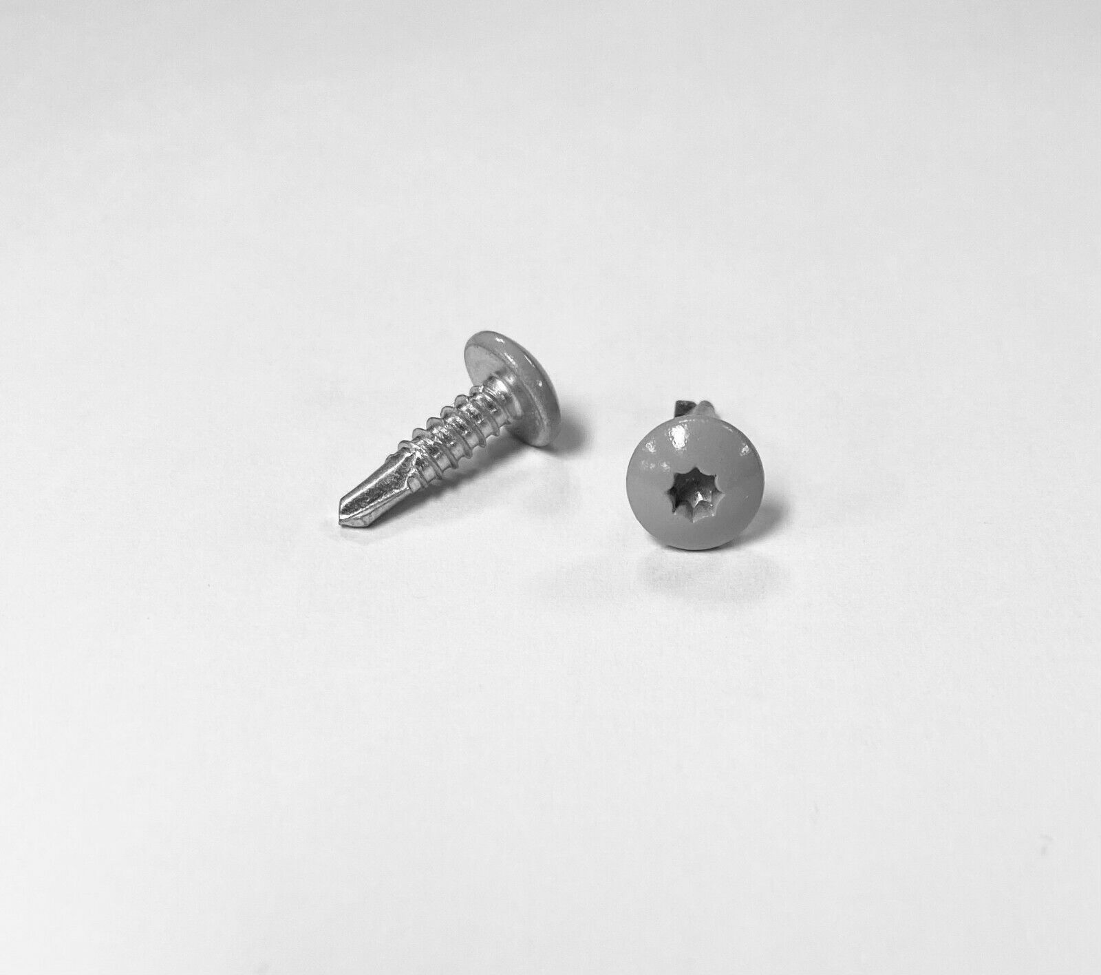 100 Dove Grey 3/4″ Cargo Utility RV Toy Trailer Exterior Self Tapping Screws – Image 1
