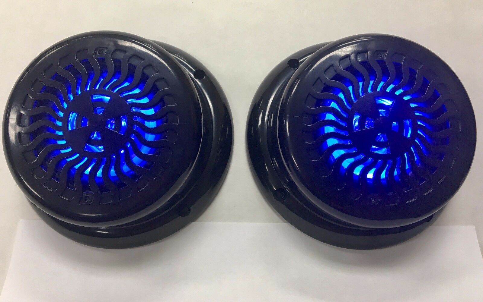 2 RV Marine Gloss Black Wavy Blue LED 5.25″ Flush Mount Speakers UV Waterproof – Image 1