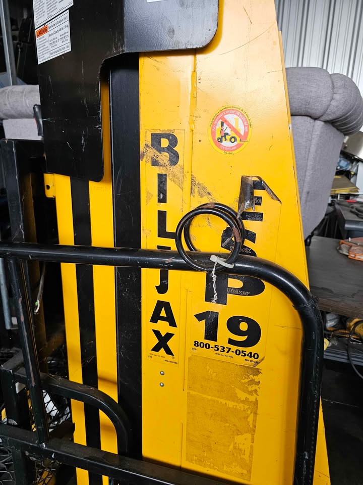 Bil-Jax ESP 19 Electric Stock Picker – Used – Image 2