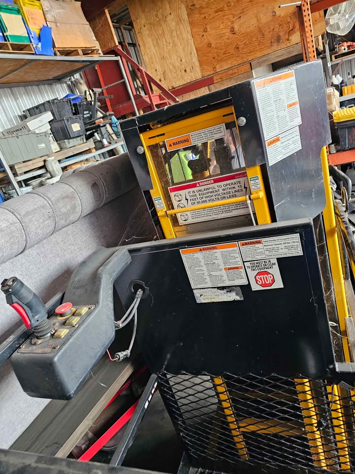 Bil-Jax ESP 19 Electric Stock Picker – Used – Image 4