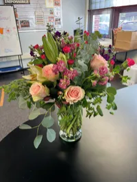 XL Arrangement in a vase – Image 1