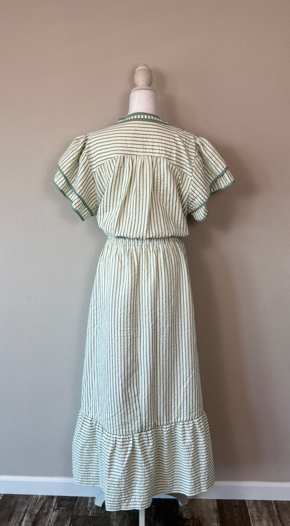 Queen Sage midi dress – Image 2