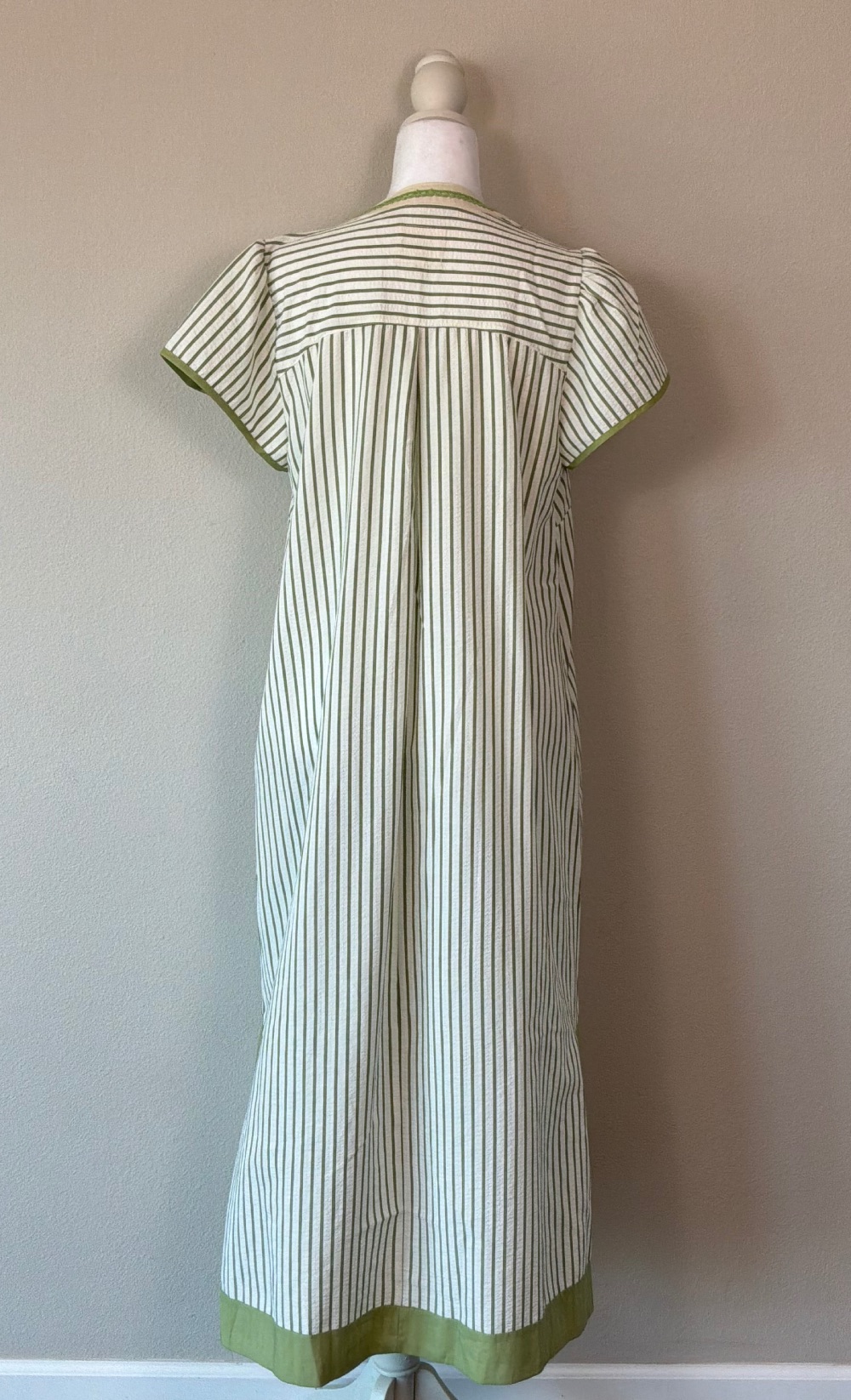 Freshy sage midi dress – Image 2