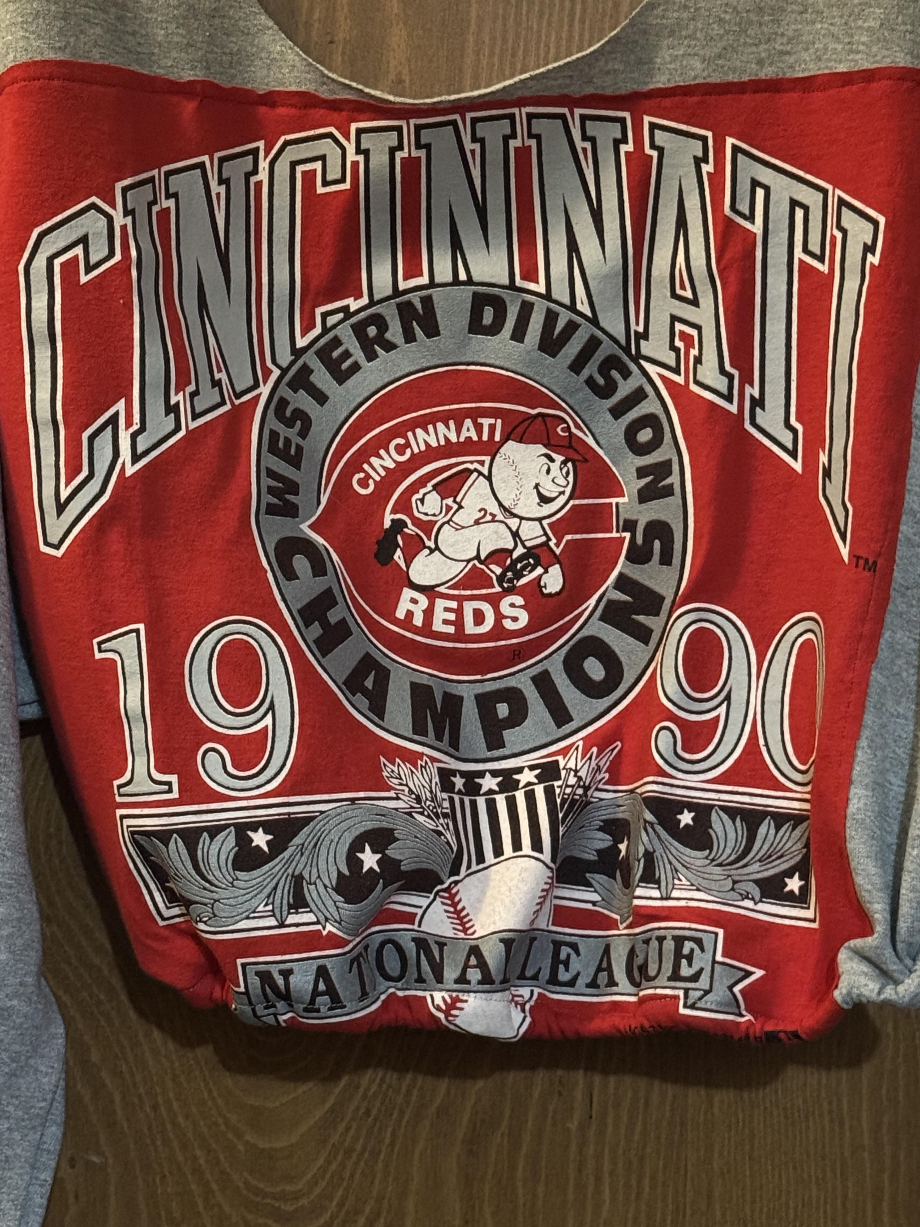 Cincinnati Reds Vintage 1990 Crop Sweatshirt MLB One Size SOLD OUT – Image 2