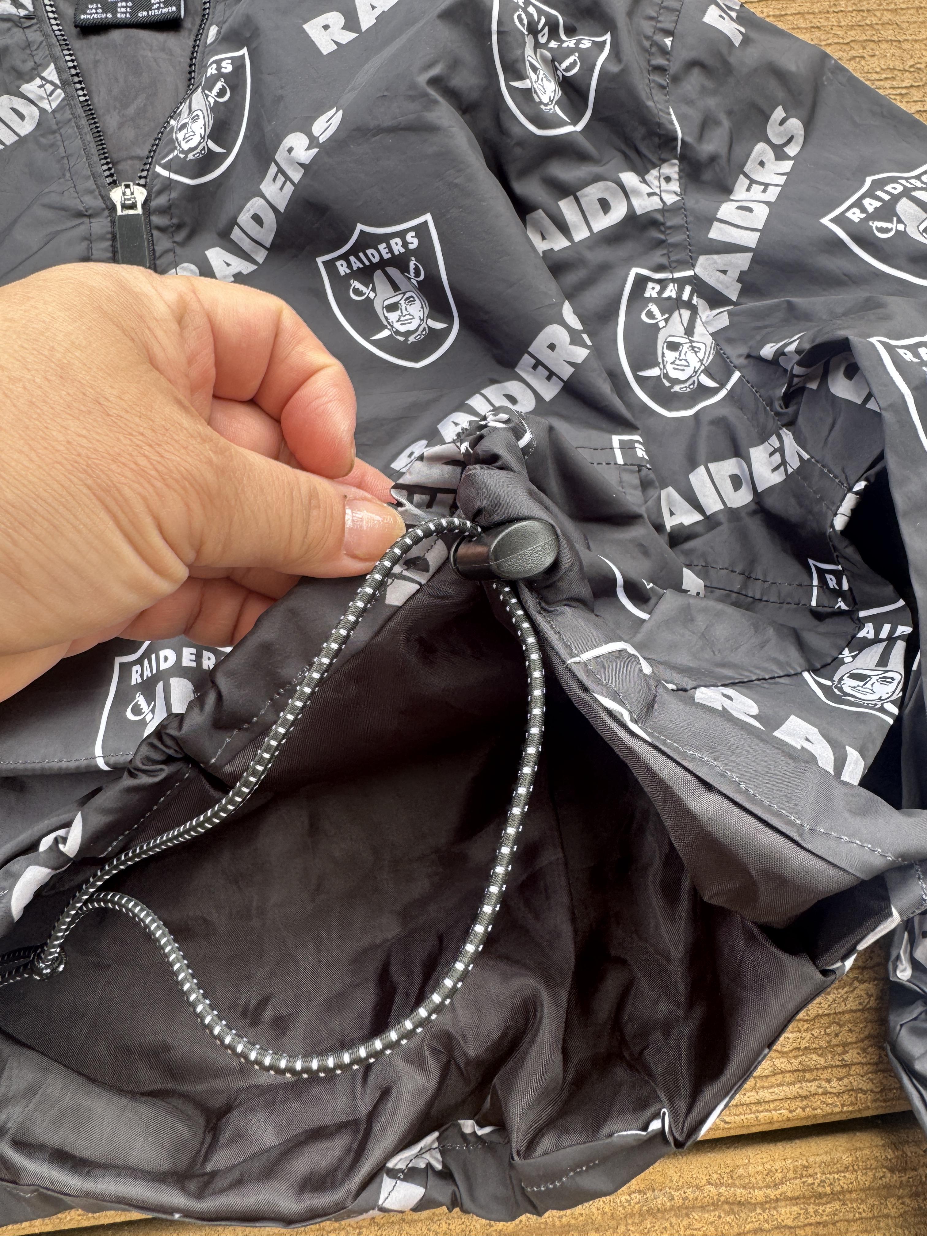 Las Vegas Raiders Windbreaker Cropped All Over Print Vintage Pullover NFL Large – Image 5