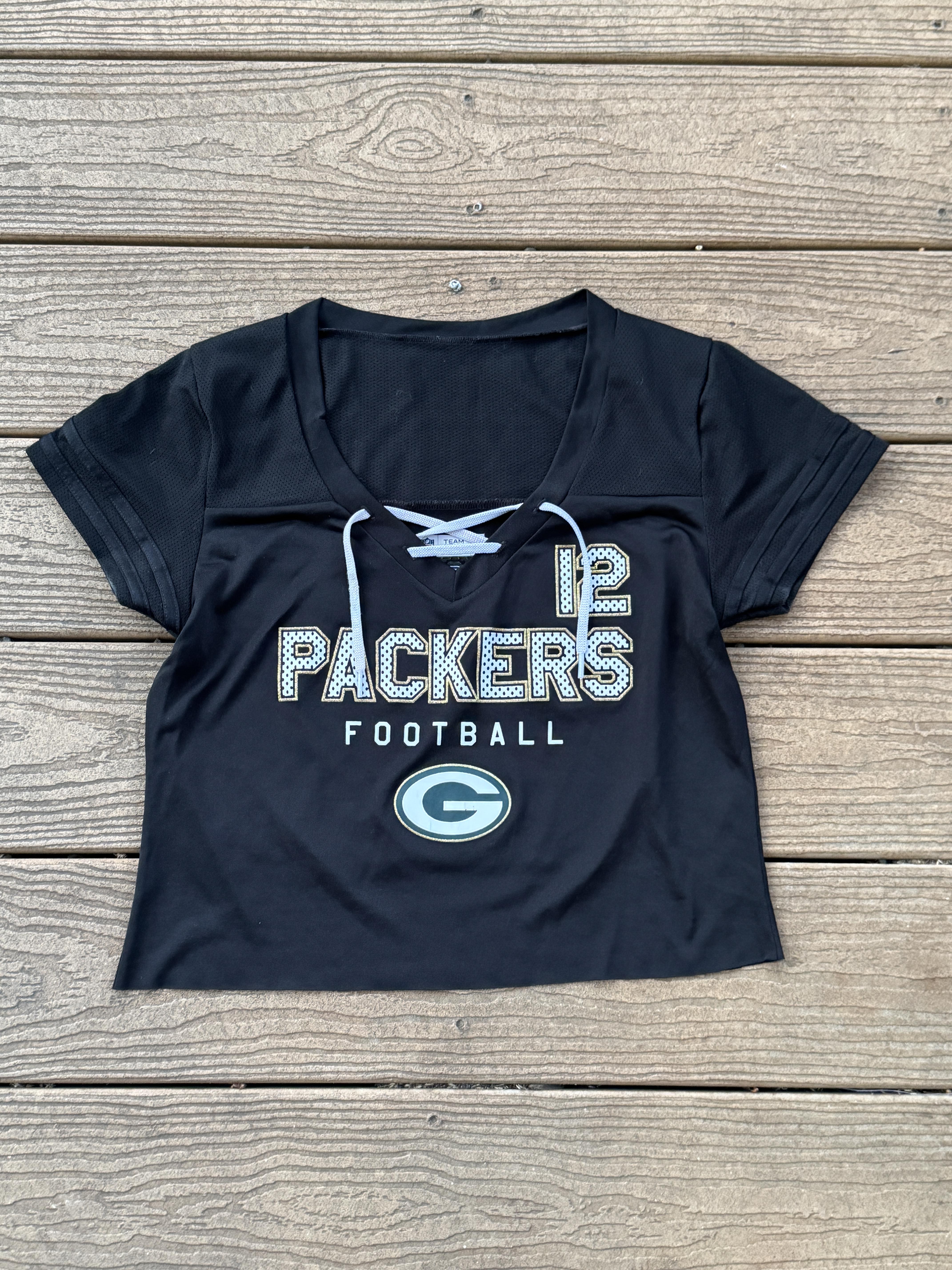 Greenbay Packers Crop Tee Vintage NFL Medium Black  – Image 1