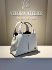 Coach Lana Shoulder Bag Super Master with Package (White)  – Image 2