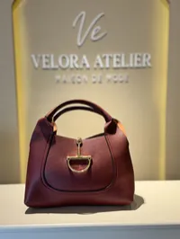 Gucci Softbit Textured Leather Tote Super Master (Burgundy) – Image 2