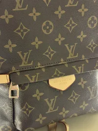 Louis Vuitton Backpack   – Image 9