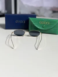 Gucci gold-toned metal frame – Image 5