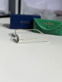 Gucci gold-toned metal frame – Image 6