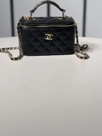Chanel - Vanity Black & gold – Image 1