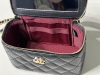 Chanel - Vanity Black & gold – Image 2