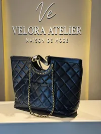 Chanel Tote Bag – Image 4