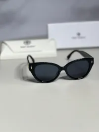 Tory Burch Tinted Sunglasses – Image 5
