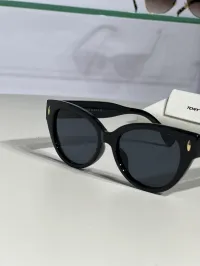 Tory Burch Tinted Sunglasses – Image 4