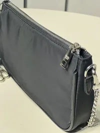 Prada Bag – Image 5