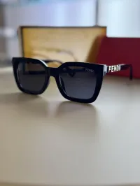 Fendi Sunglasses – Image 1