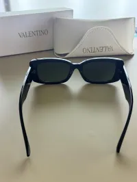 Valentino Garavani VA4108F - Sunglasses – Image 4