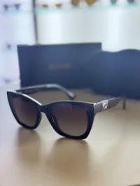 Gucci Sunglasses - Gradient Lens – Image 3