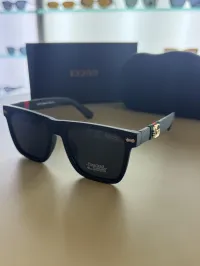 Gucci - Matte Black Frame – Image 2