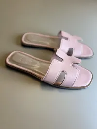 Hermes Oran Peach Slippers – Image 1
