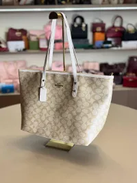 coach bag – Image 2