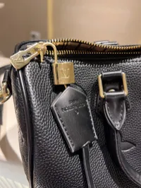 Louis Vuitton Speedy Bandouliere 25 Black Bag – Image 8