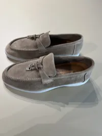 Loro Piana Gray Summer Walk Charm Flats – Image 4