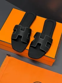 Hermes Oran Black Slippers – Image 2