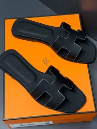 Hermes Oran Black Slippers – Image 1