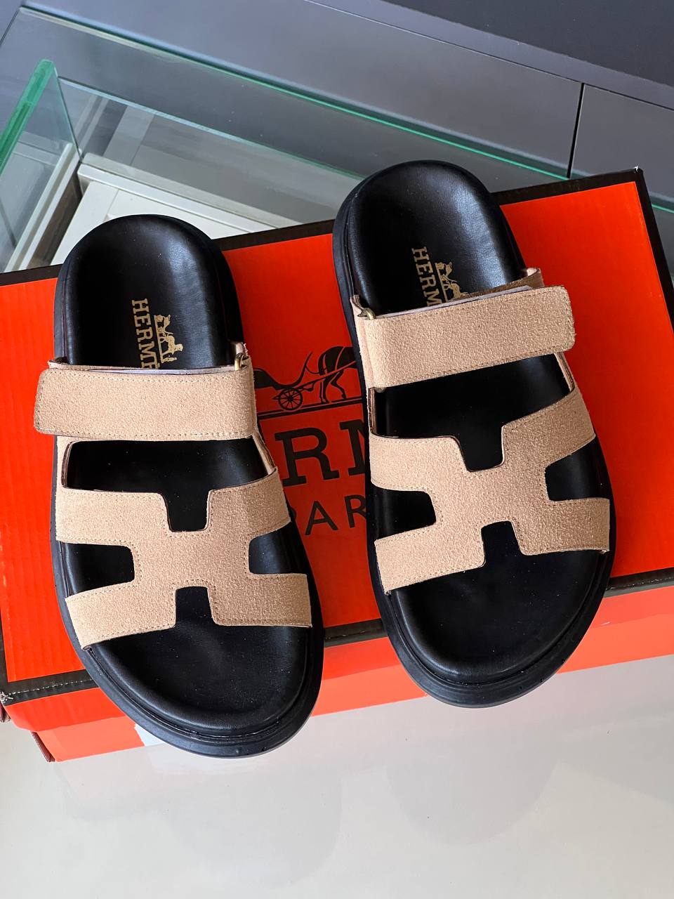 Hermes Chypre Off White Sandals – Image 2