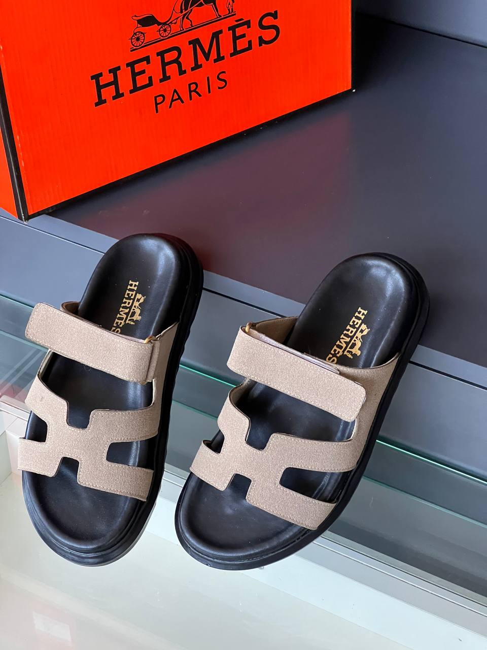 Hermes Chypre Beige Sandals – Image 3