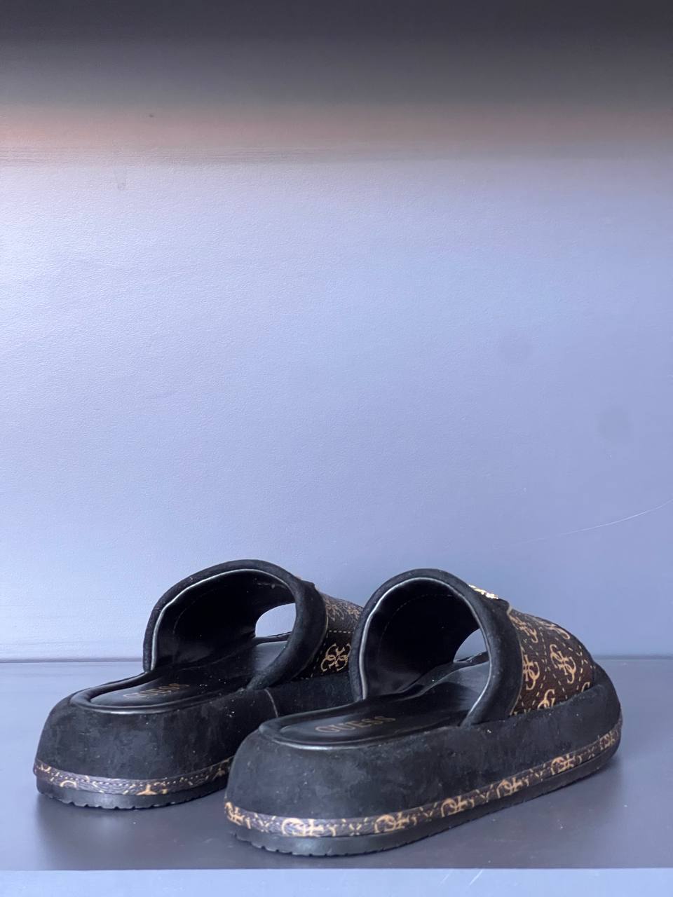Guess Black Slippers – Image 5