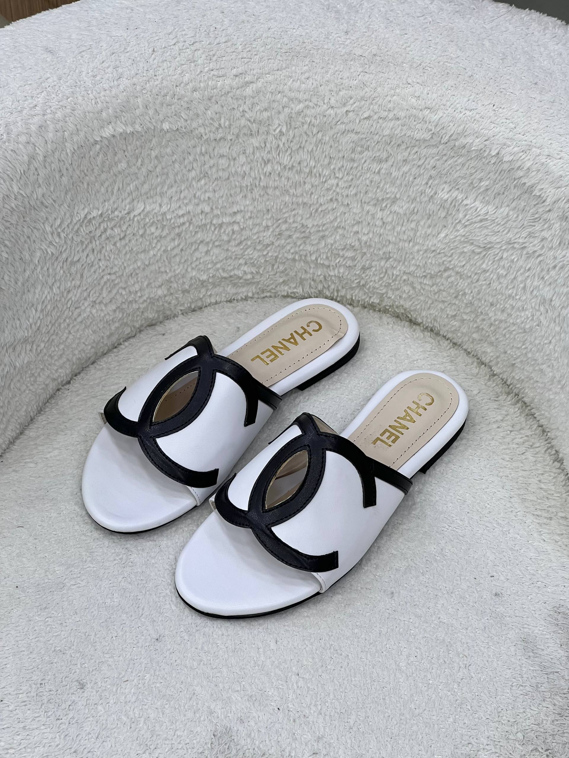Chanel Mules Slippers – Image 12