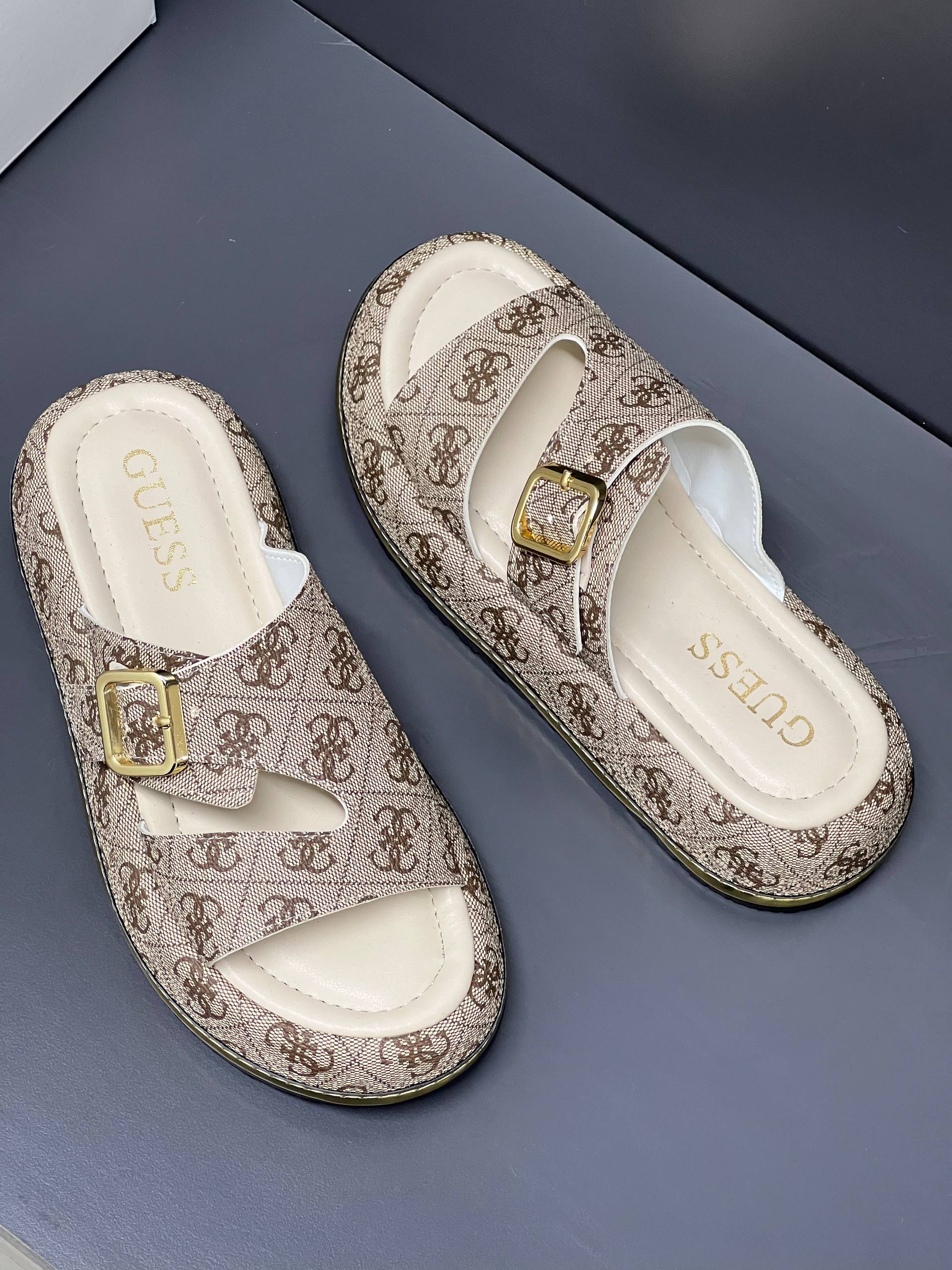 Guess Leather Beige Slippers – Image 3