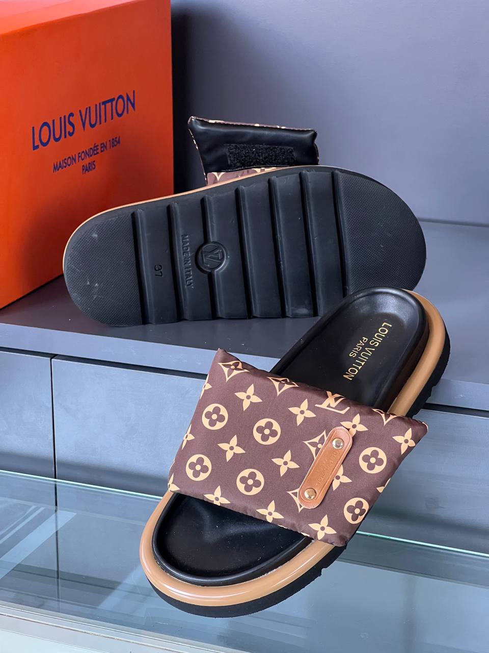 Louis Vuitton Brown Puffy Miami Mule Footbed – Image 3