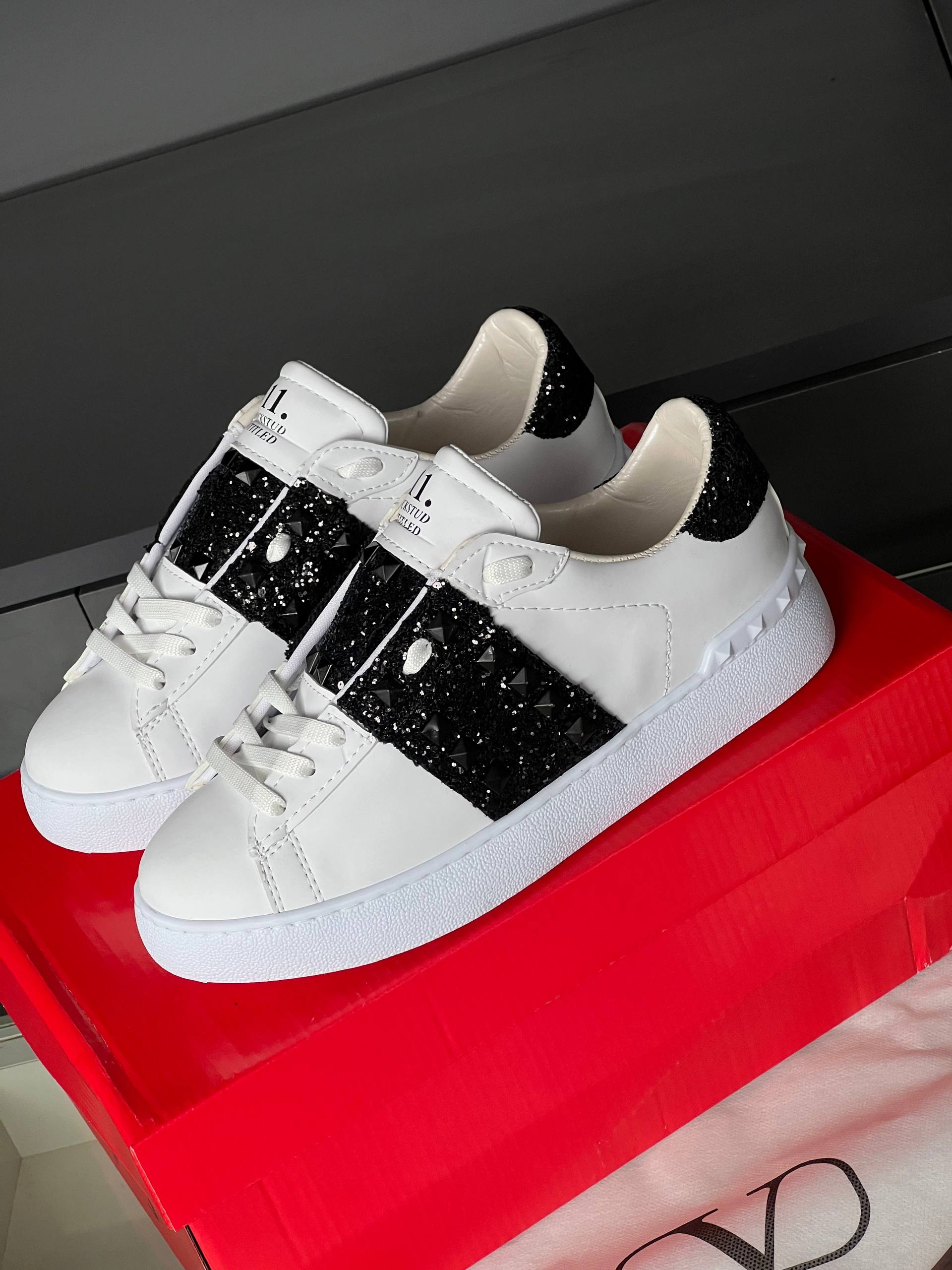 Valentino Rockstud Glitter Sneakers – Image 1