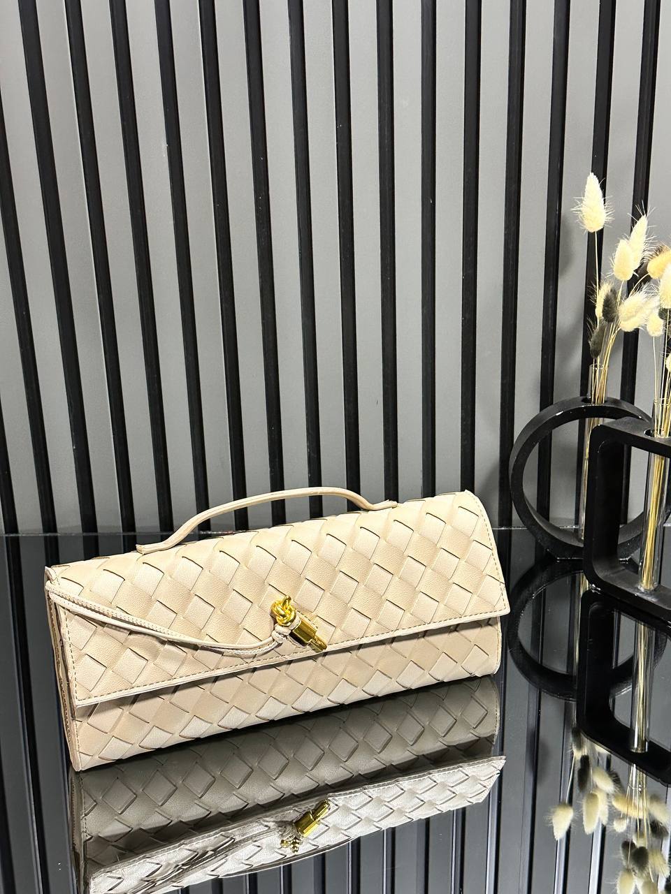 Bottega Veneta Andiamo Clutch Bag – Image 8