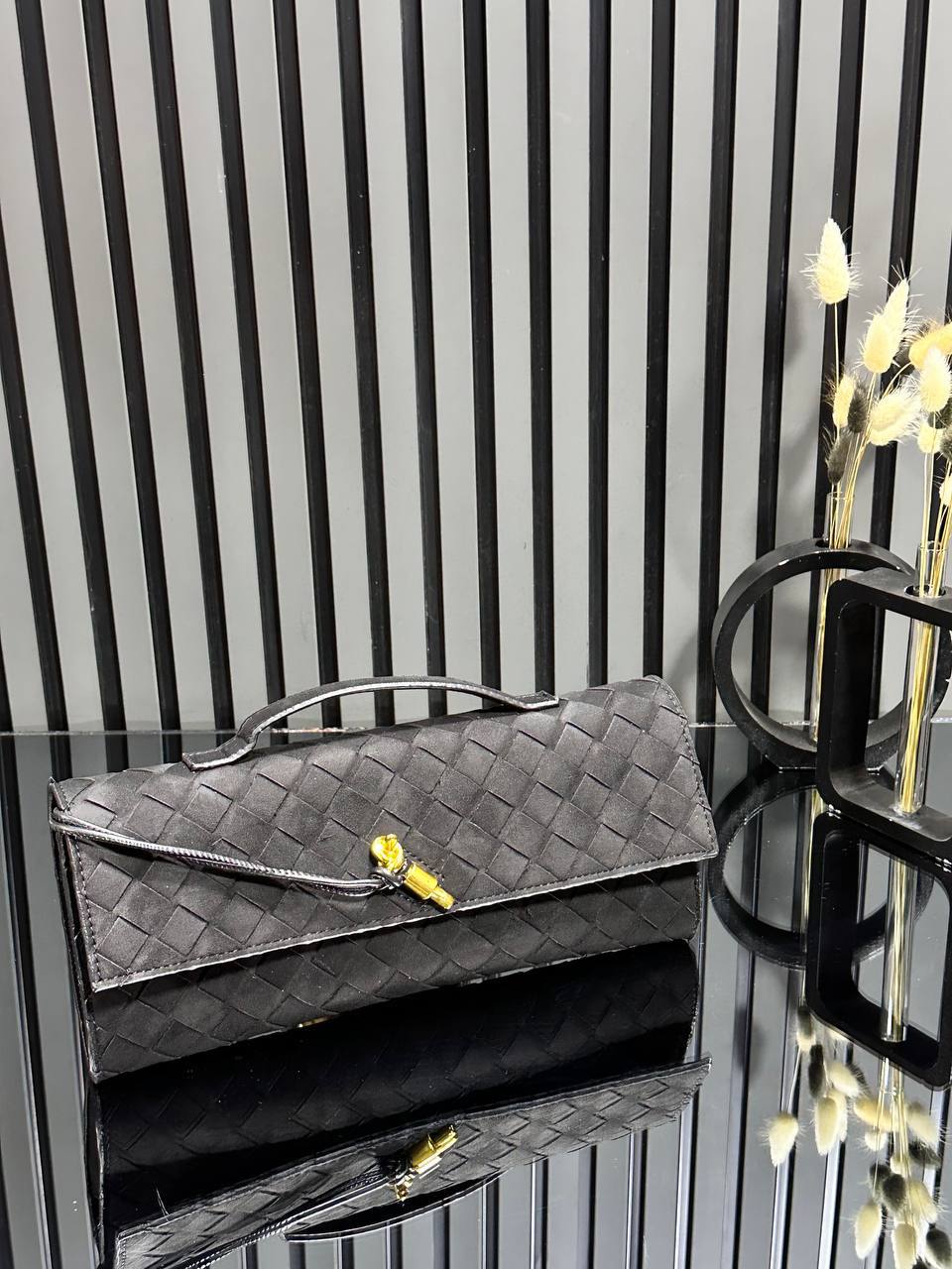 Bottega Veneta Andiamo Clutch Bag – Image 12