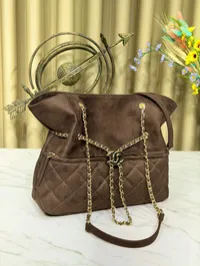 Chanel Hobo Tote Bag – Image 7
