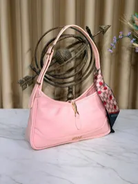 Gucci Jackie Shoulder Bag  – Image 7