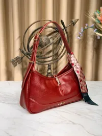 Gucci Jackie Shoulder Bag  – Image 3