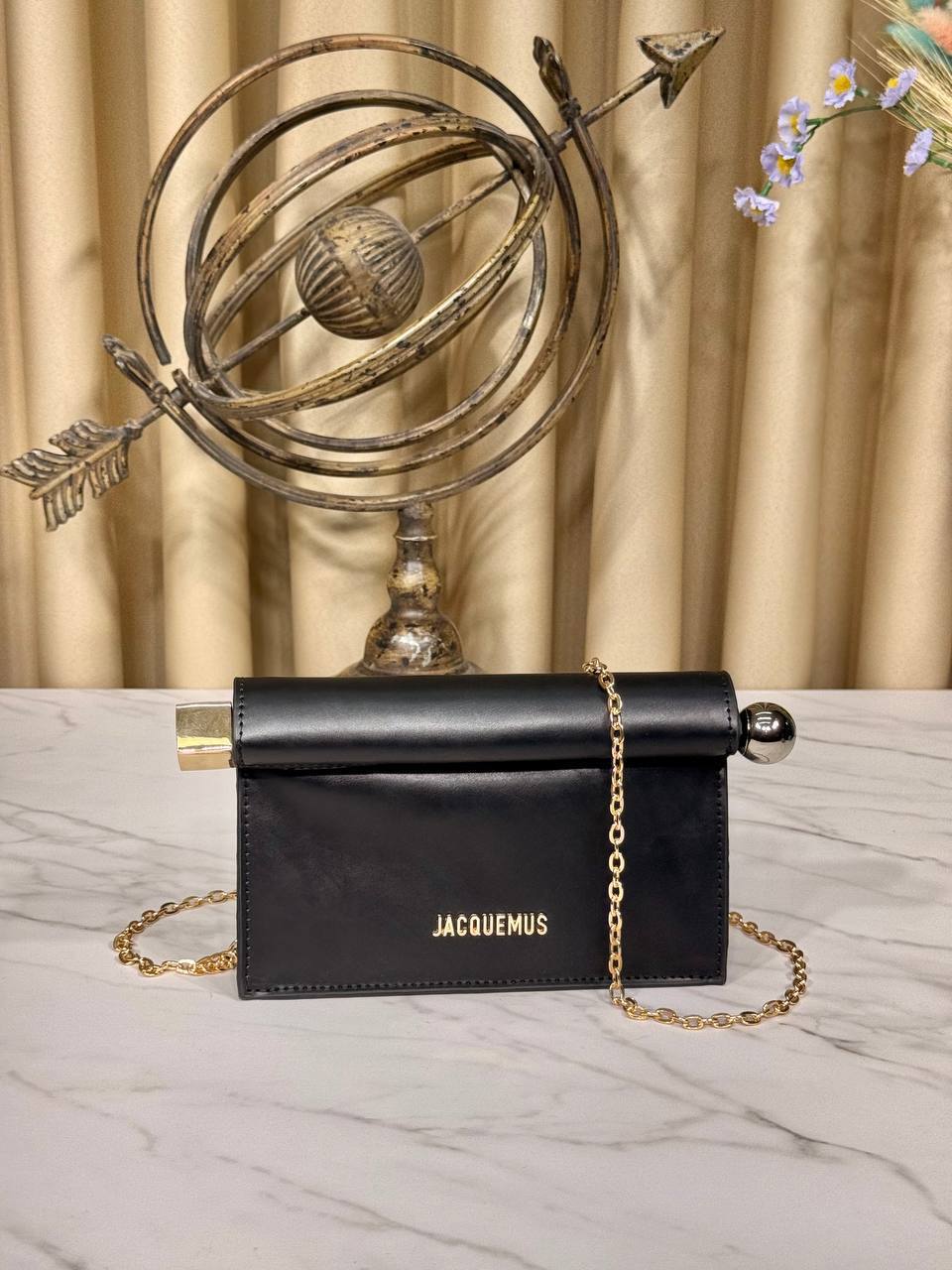 Jacquemus La Petite Pochette Shoulder Bag – Image 4