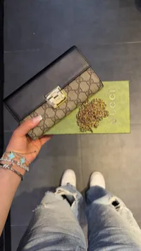 Gucci GG Padlock Wallet – Image 1