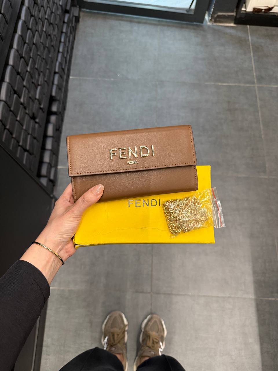 Fendi Roma Continental Brown Wallet – Image 1