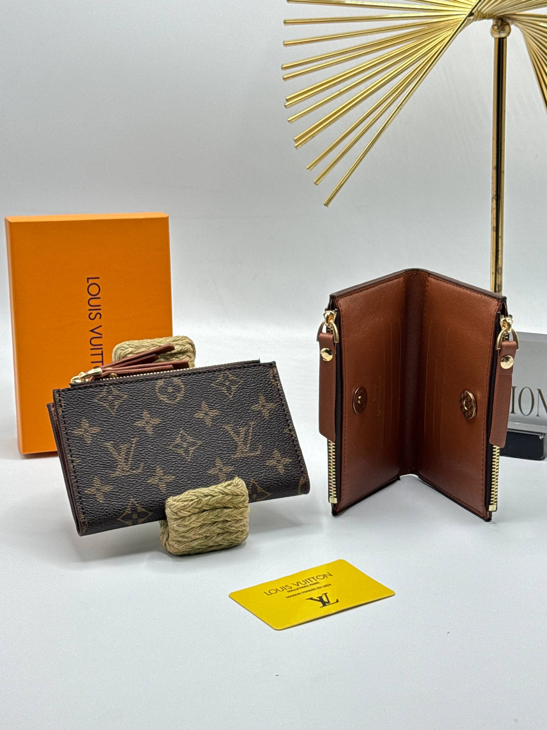 Louis Vuitton Lisa Wallet – Image 1