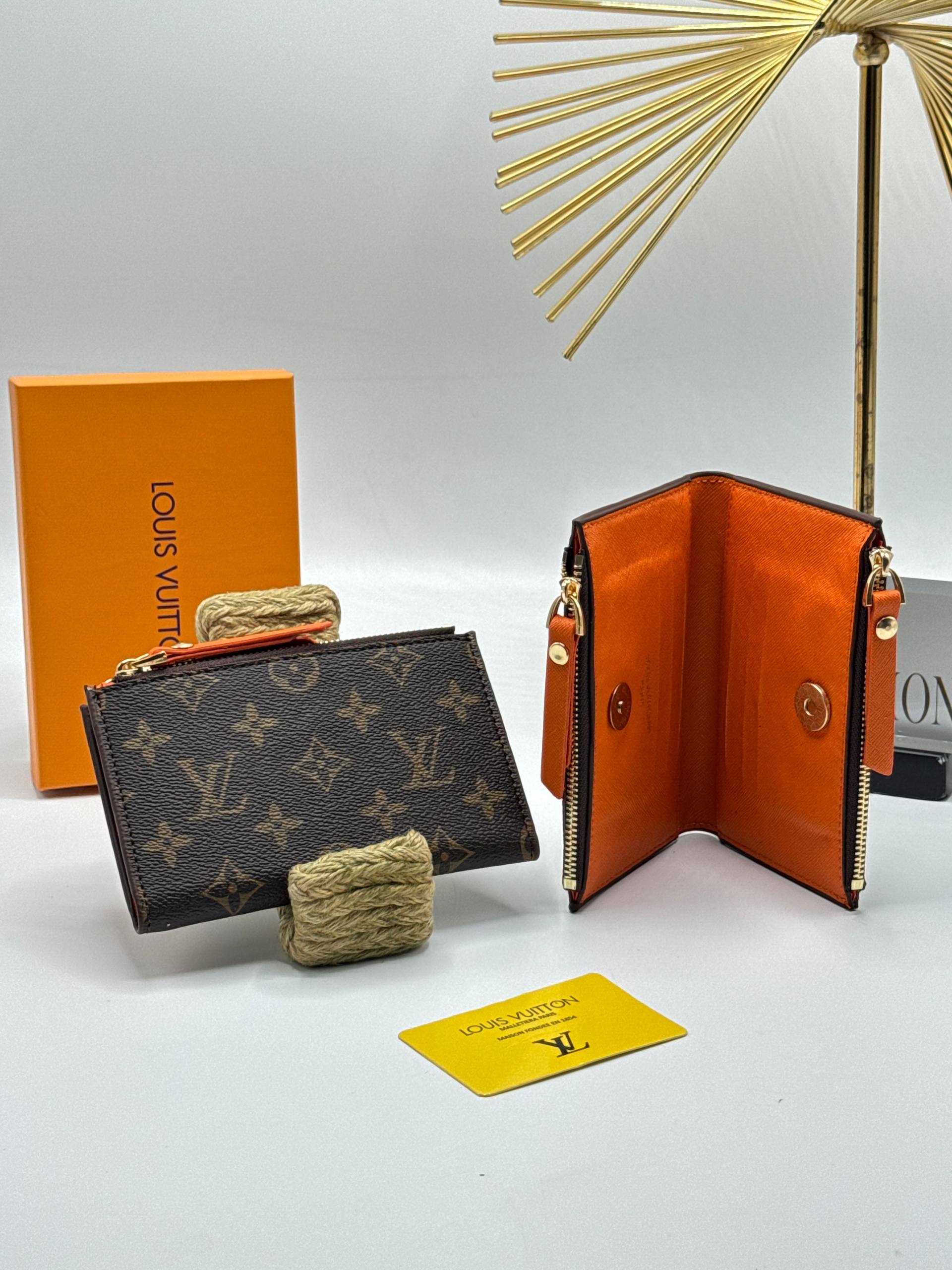 Louis Vuitton Lisa Wallet – Image 5