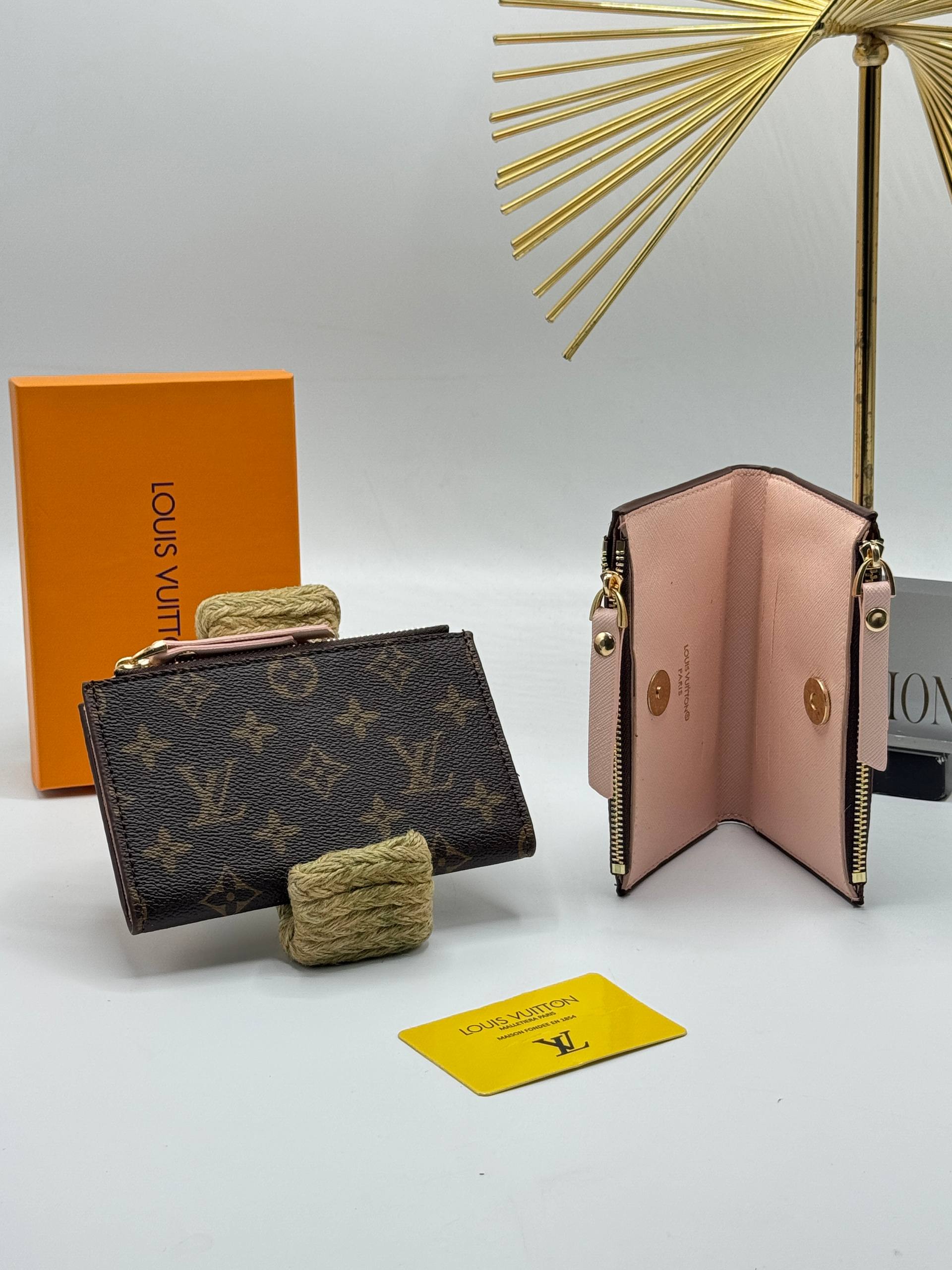 Louis Vuitton Lisa Wallet – Image 8